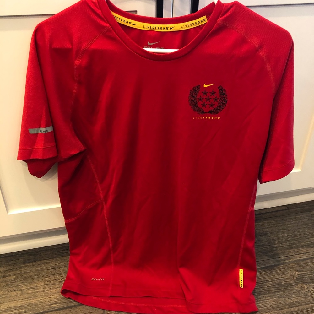 dri-fit Nike tee